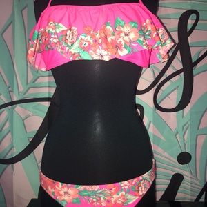 American Eagle size L bikini